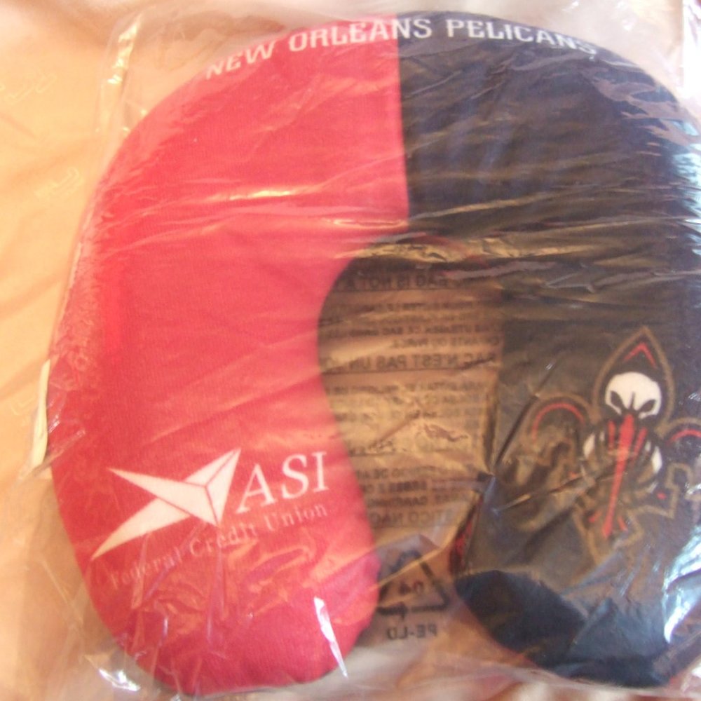 NEW ORLEANS PELICAN NECK PILLOW